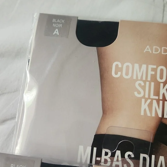 Pennington's Comfort Band Silky Sheer Knee High Panty Hose - Sizes A & B - Picture 2 of 6